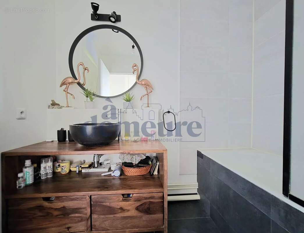 Appartement à ISSY-LES-MOULINEAUX