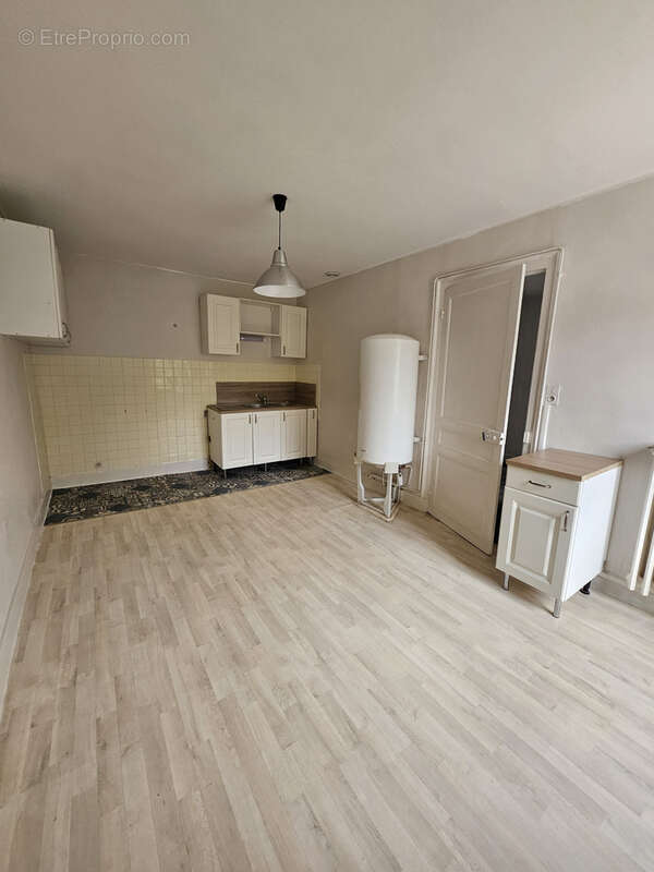 Appartement à EPINOUZE