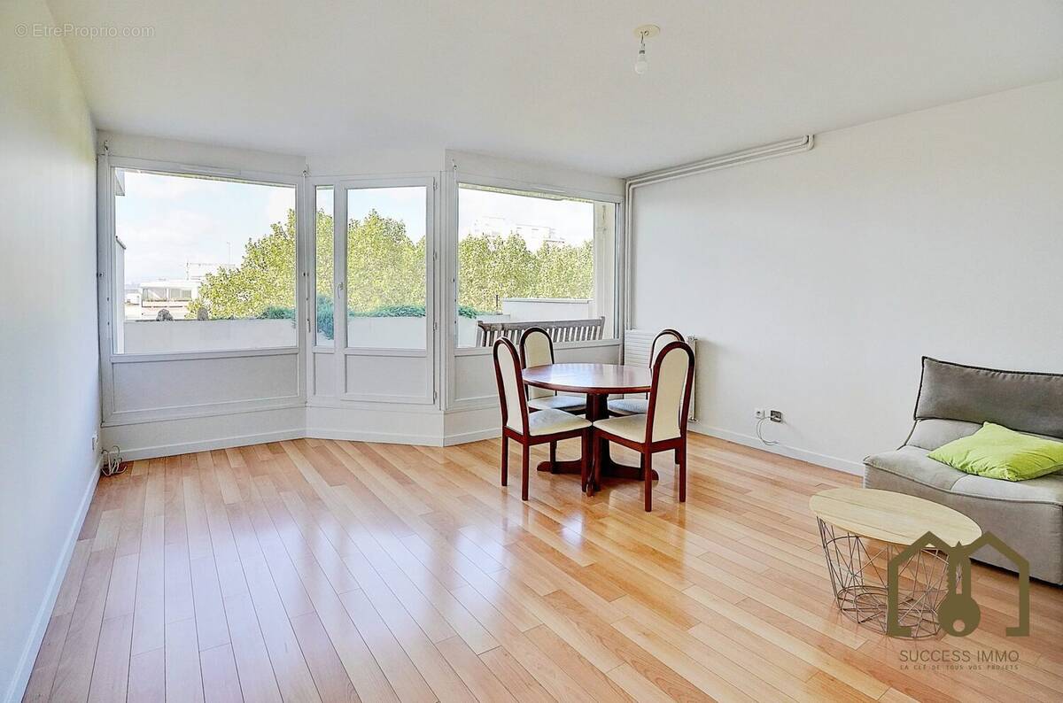 Appartement à VAULX-EN-VELIN