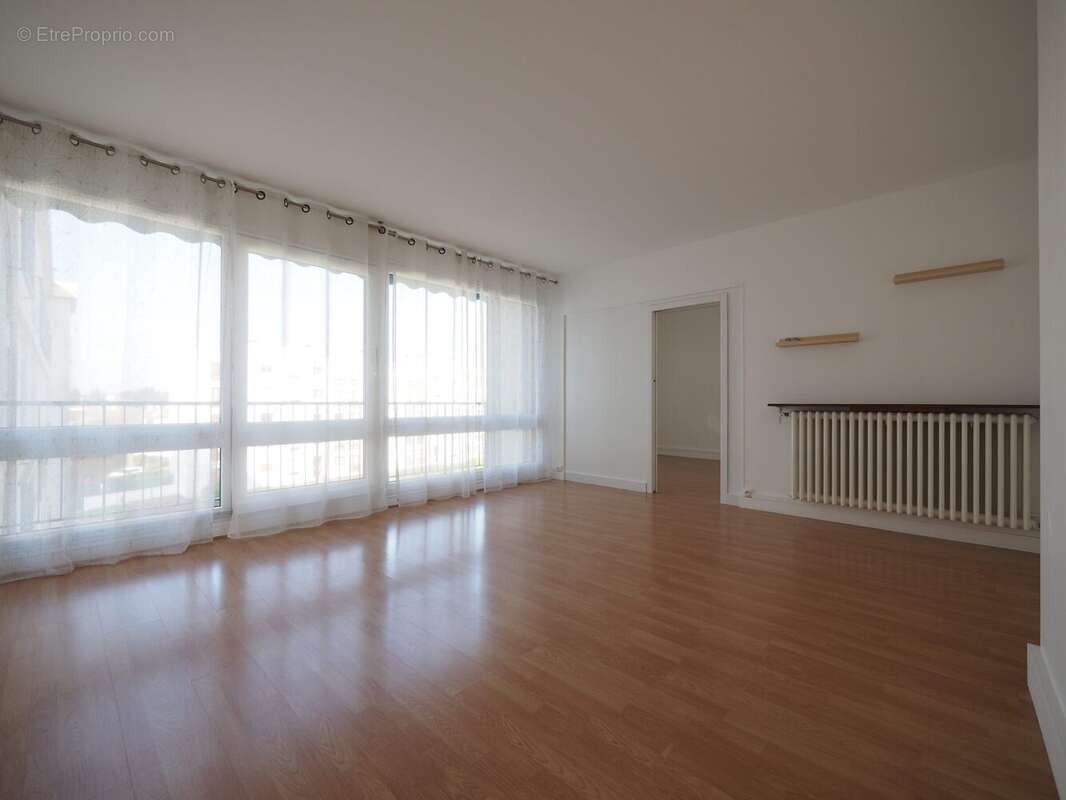 Appartement à BOIS-D'ARCY