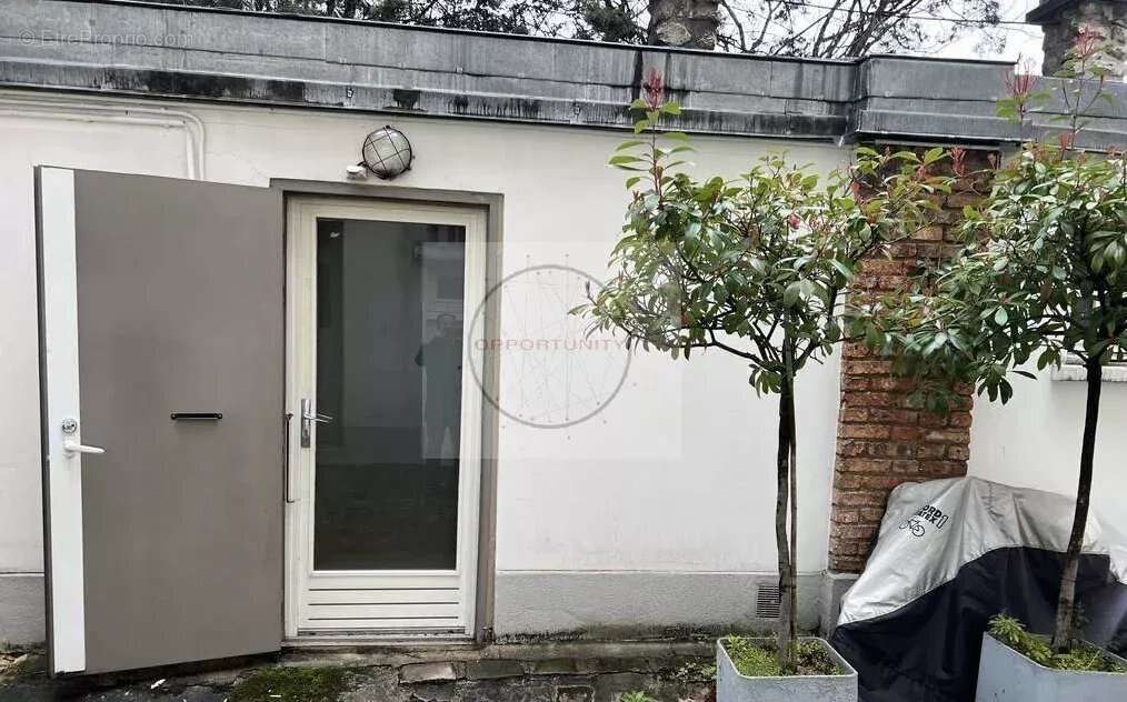 Commerce à VINCENNES