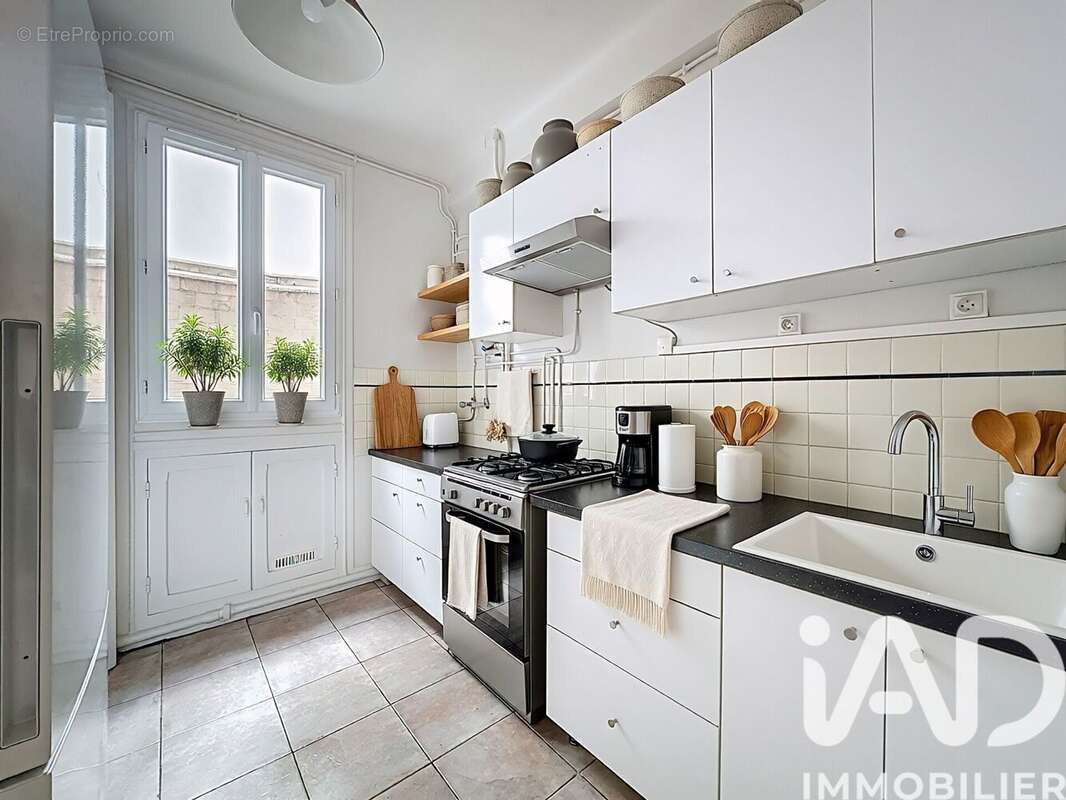 Photo 4 - Appartement à ASNIERES-SUR-SEINE