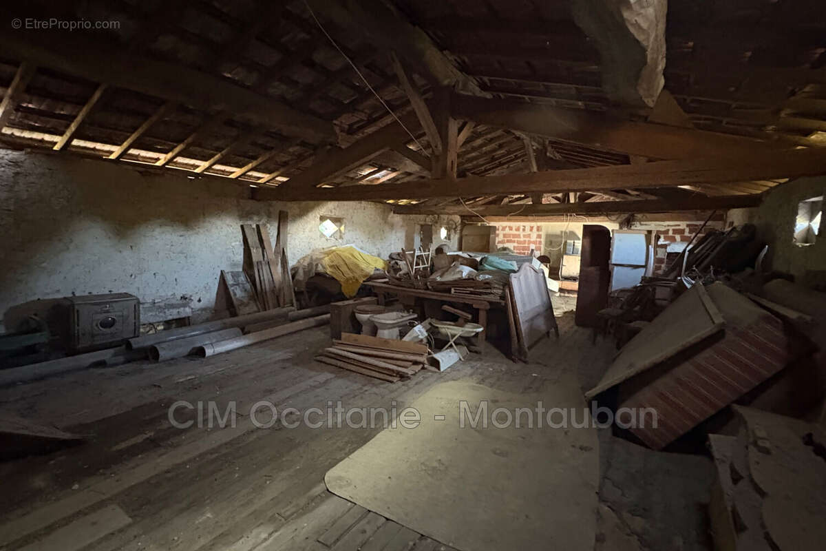 Maison à COLAYRAC-SAINT-CIRQ