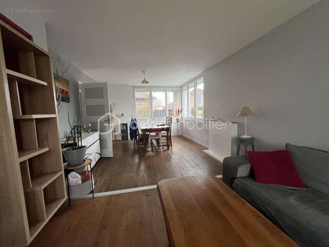 Maison à COULOUNIEIX-CHAMIERS