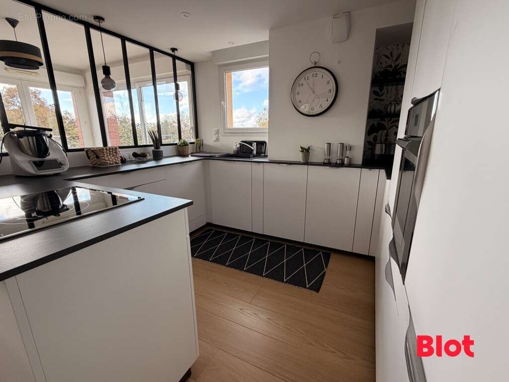 Appartement à VEZIN-LE-COQUET