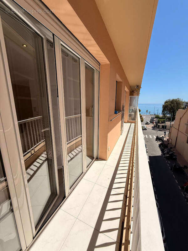 Appartement à MENTON
