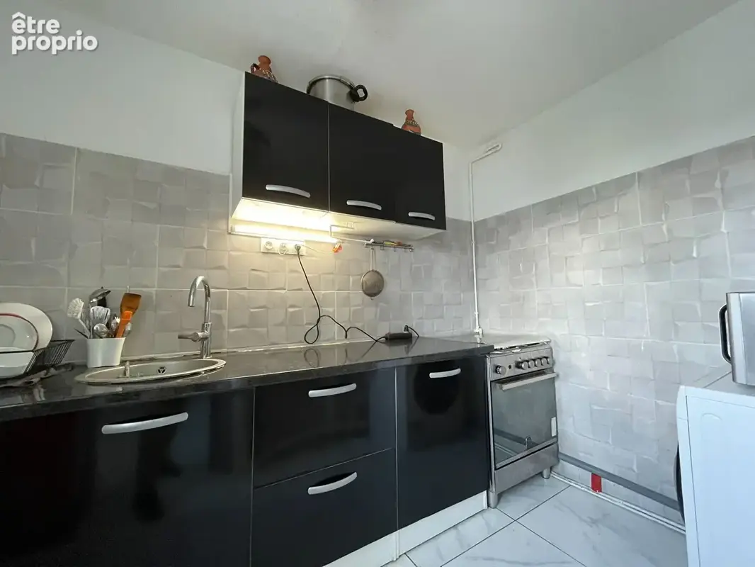 Cenon Palmer - Appartement T4 de 75 m² avec balcon et place de parking - photo 4