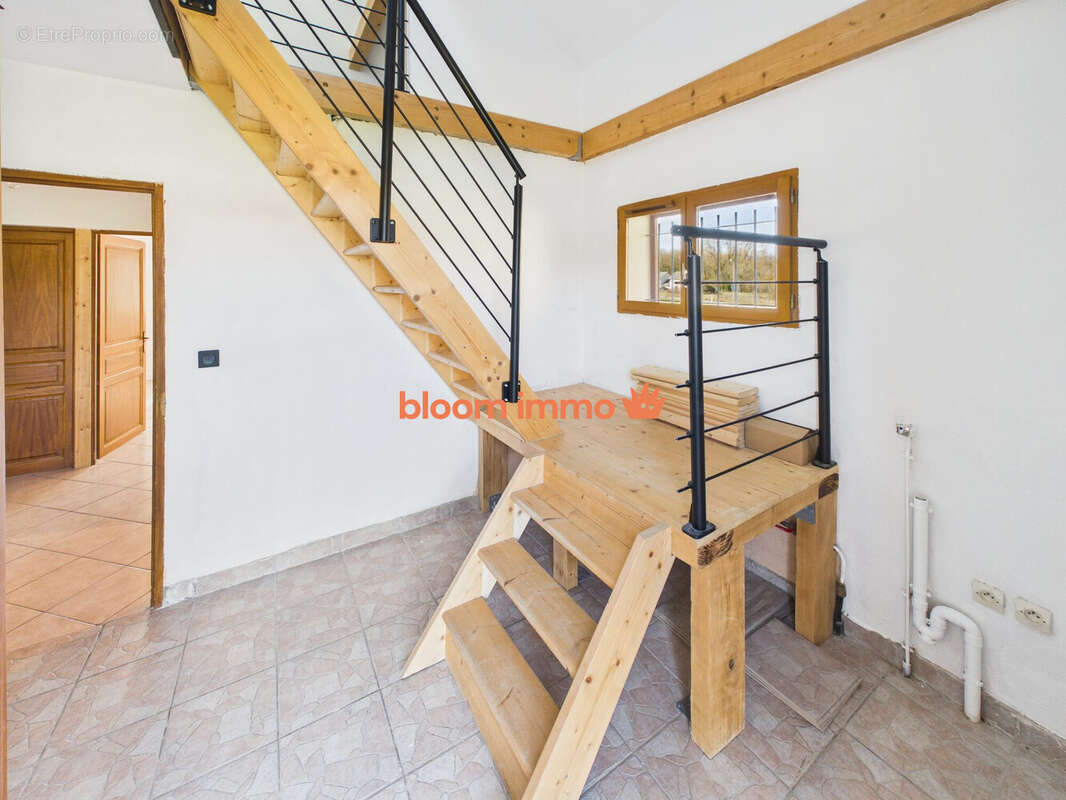 Maison 112 m² à Montmelian  - photo 8