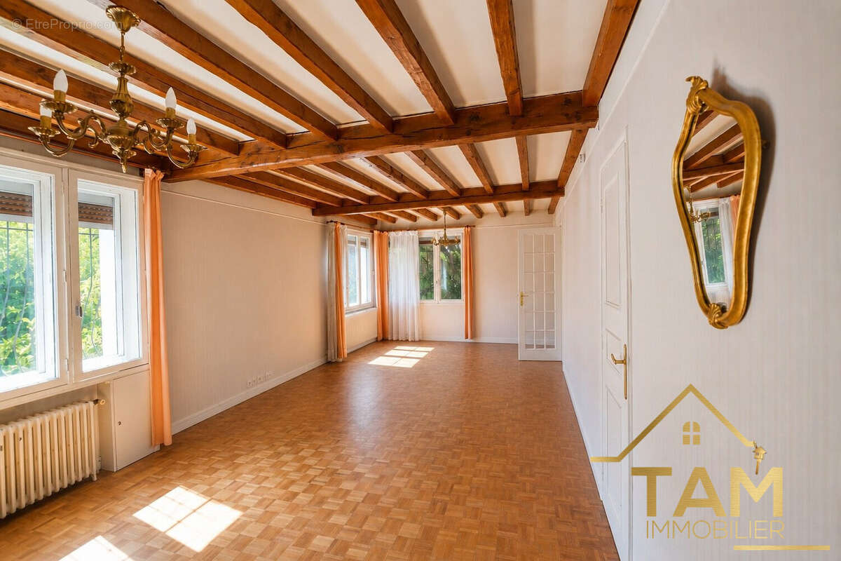 Maison 101 m² à Saint-Cyr-L'ecole  - photo 3