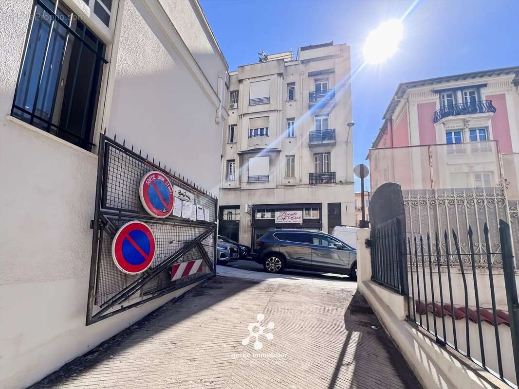 Parking à NICE