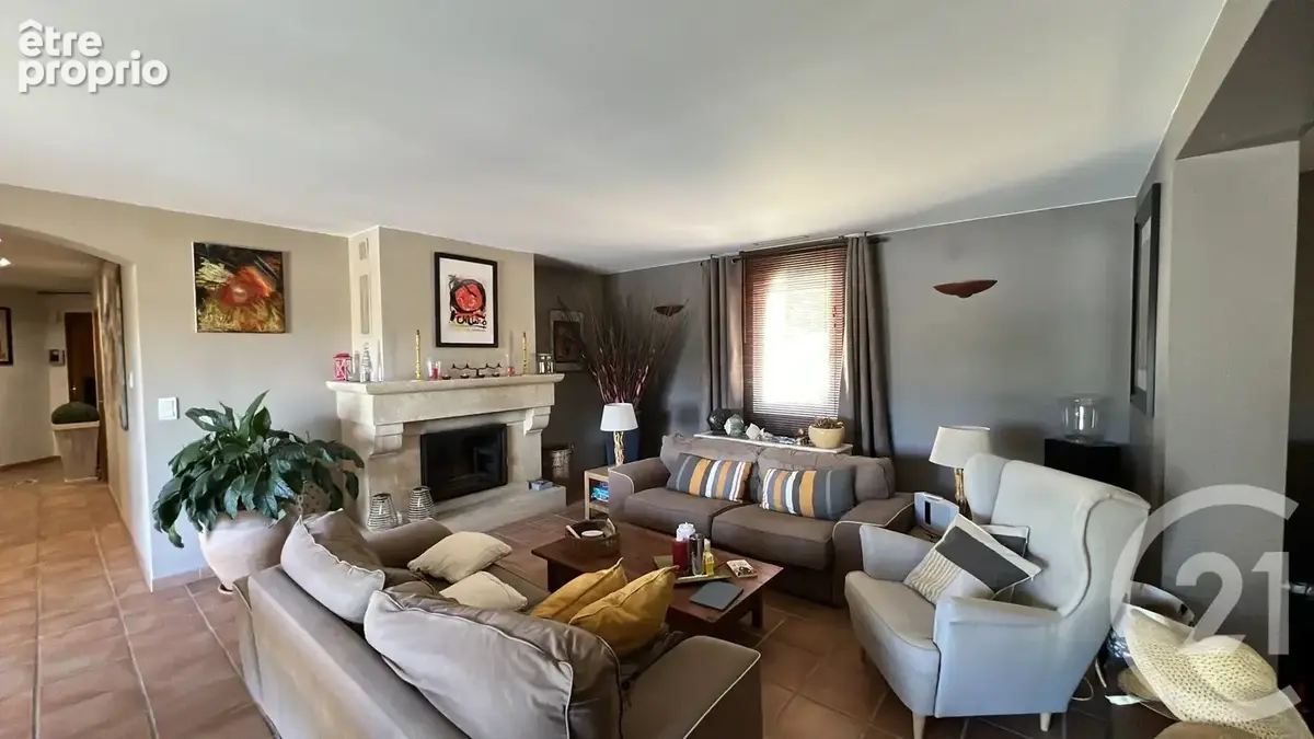 Maison 131 m² à Castillon-Du-Gard  - photo 7