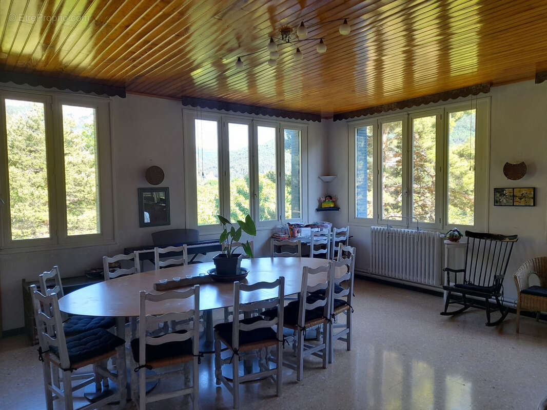 /EXCLUSIVITÉ/ Grande Propriété meublée à Châtillon-en-Diois (Drôme) - photo 3