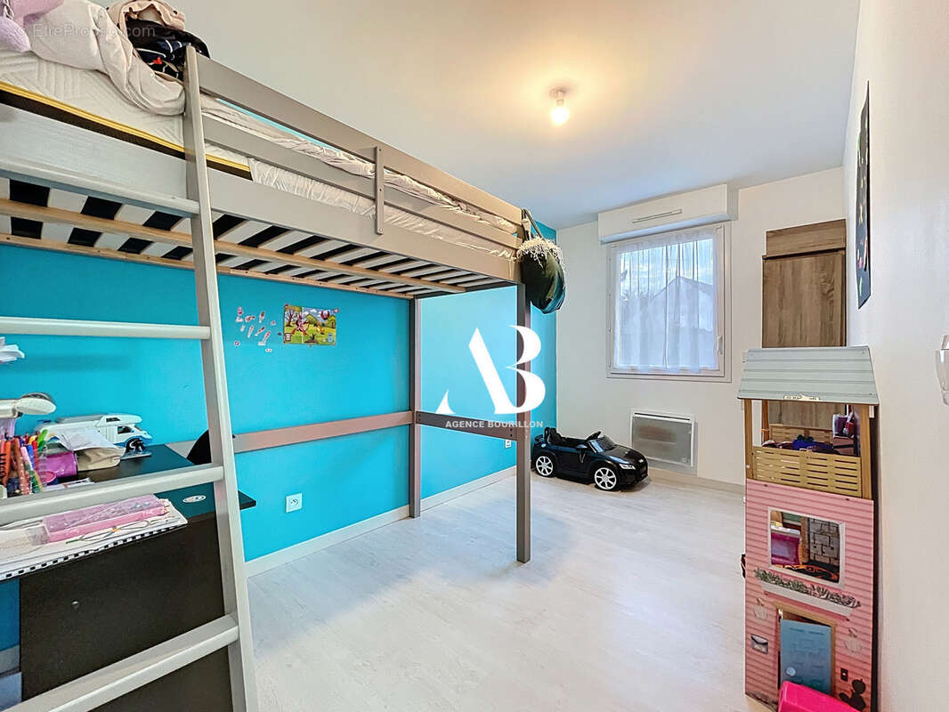 Maison à VILLENEUVE-LES-BORDES