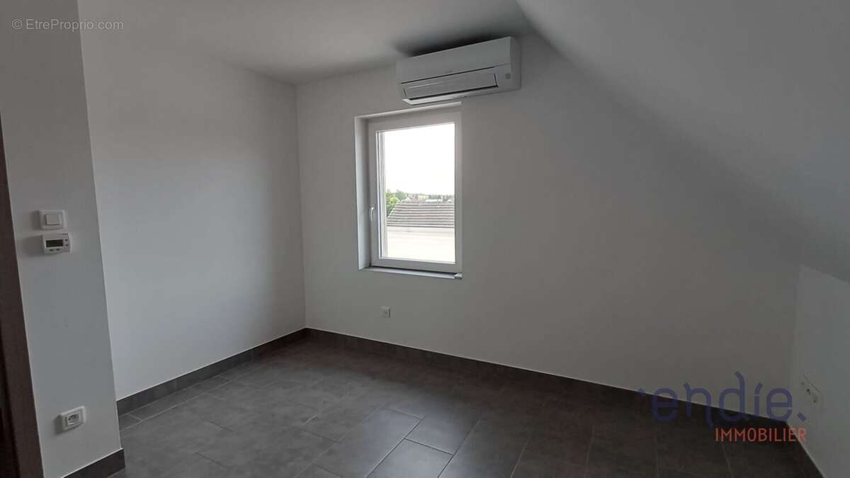 Maison de caractère avec dépendance de 150 m²  Terrain de 27,26 ares - photo 15