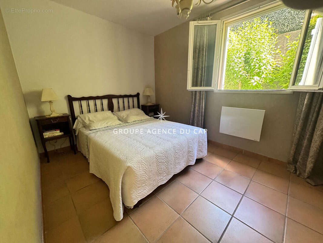 Villa en position dominante 136² piscine valescure - photo 7