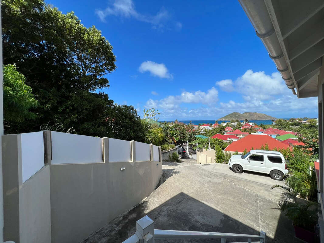 Maison à CAPESTERRE-BELLE-EAU