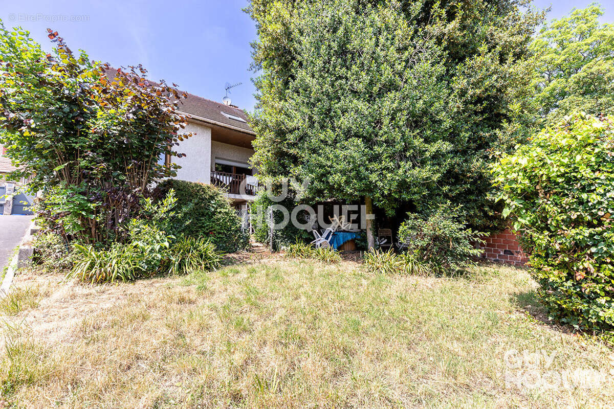 Maison à SAVIGNY-SUR-ORGE