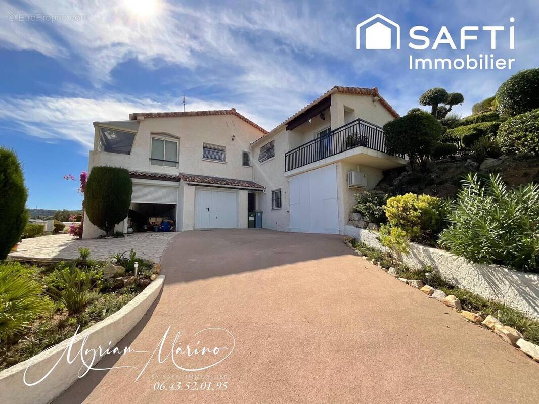 Photo 1 - Maison à ROQUEBRUNE-SUR-ARGENS