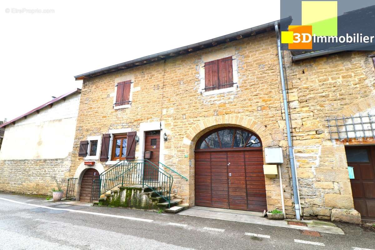 Maison à LONS-LE-SAUNIER