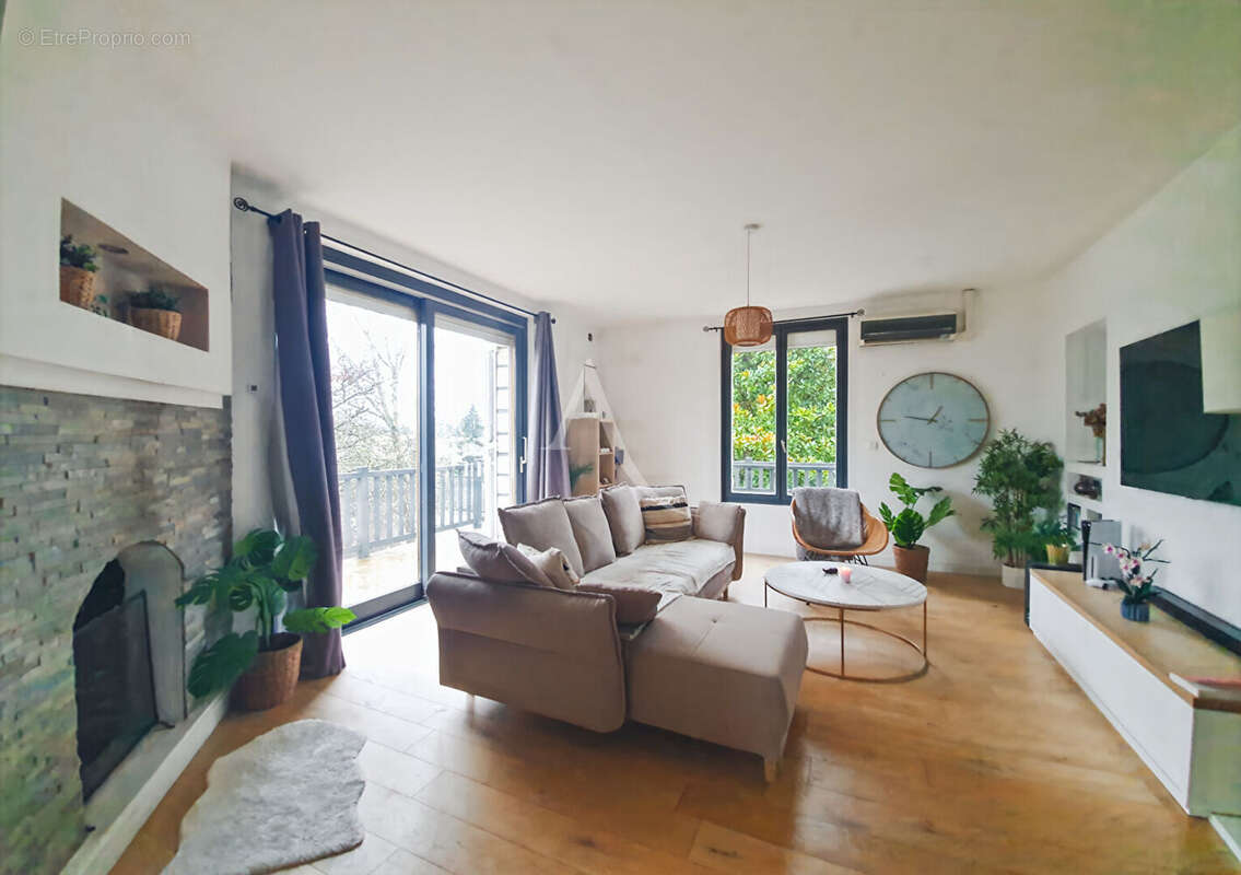 Maison à HARDRICOURT