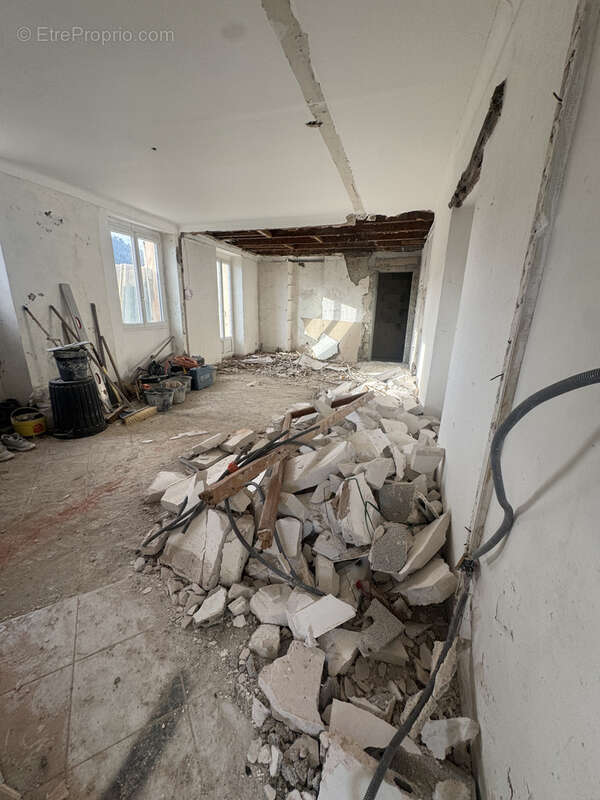 Appartement à L&#039;ESCARENE