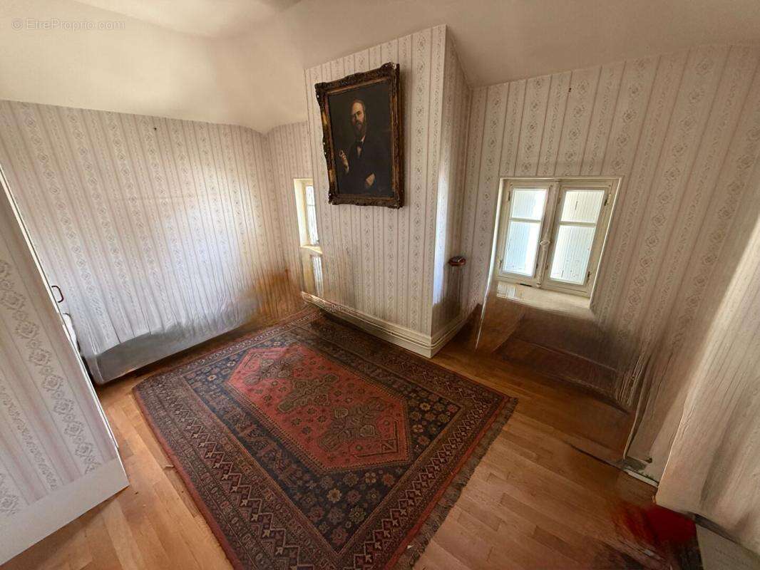 Maison à YZEURE