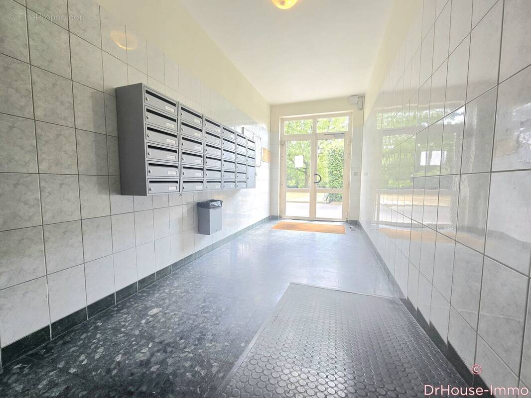 Appartement à AUBERVILLIERS