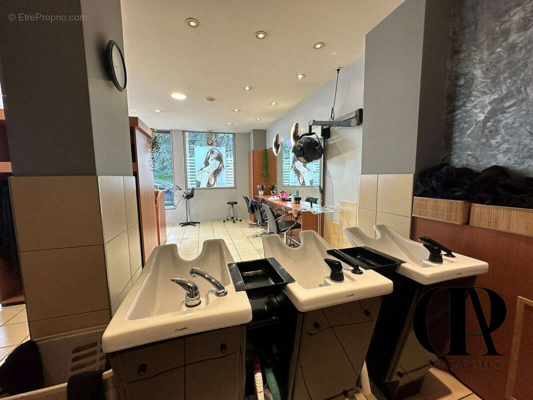 Commerce à LES ULIS