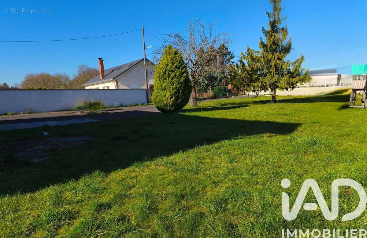 Photo 2 - Maison à SAINT-QUENTIN