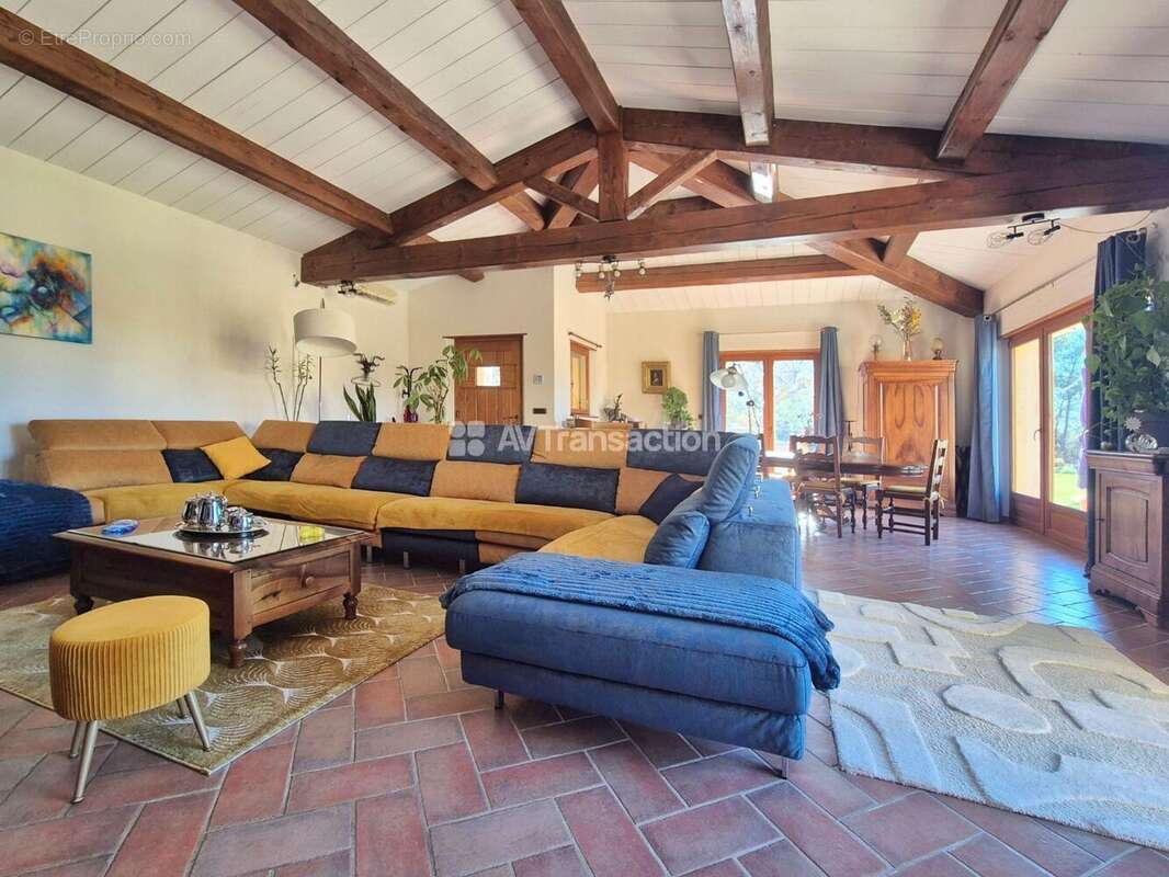 Maison à DRAGUIGNAN