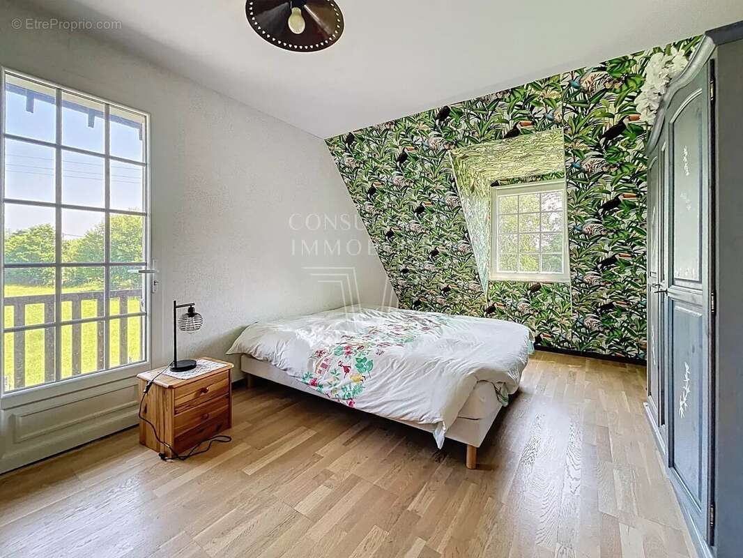 Maison à PONT-L&#039;EVEQUE