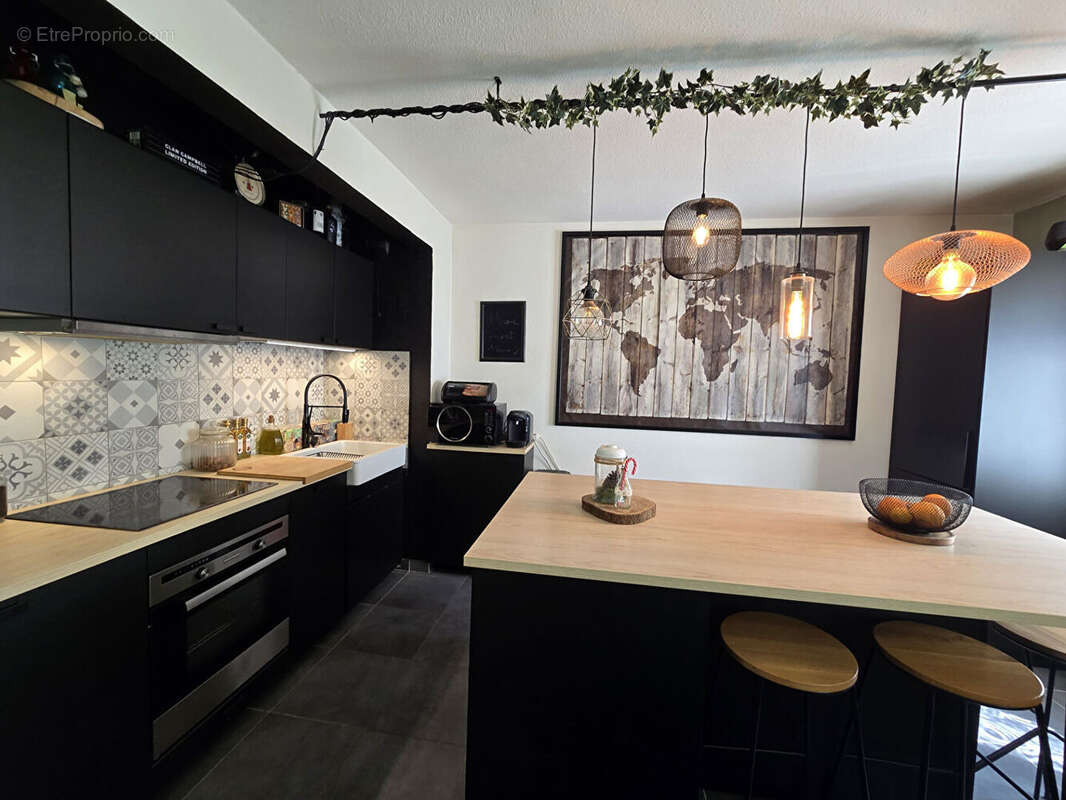 Appartement à SIX-FOURS-LES-PLAGES