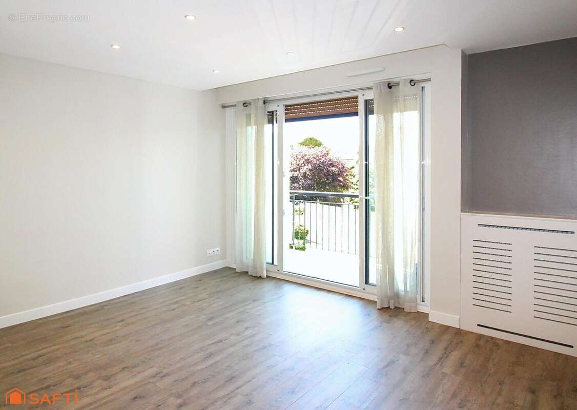 Photo 3 - Appartement à BOURG-LA-REINE