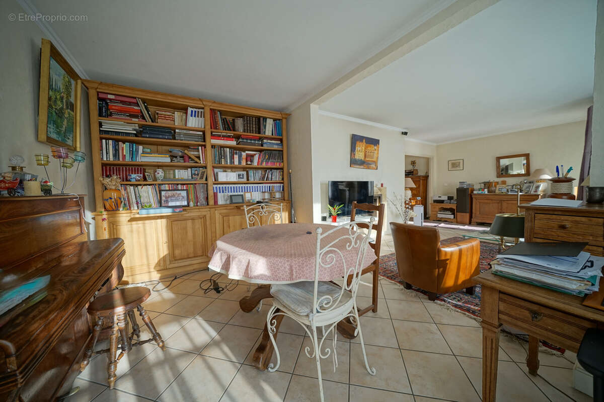 Appartement à BAILLY
