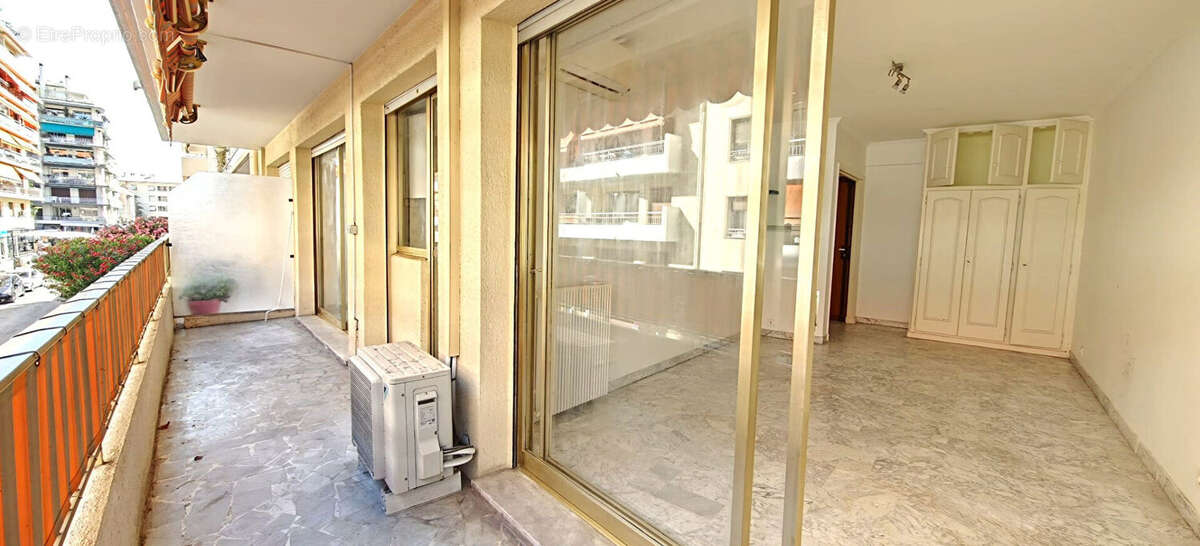 Appartement 2 pièces centre-ville carré d'or - photo 3