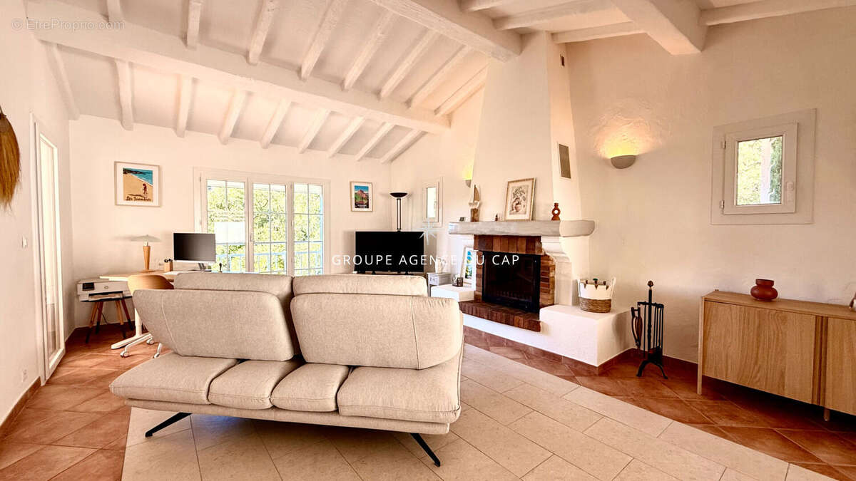 Maison à LES ISSAMBRES