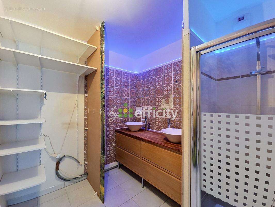 Appartement à MARSEILLE-13E