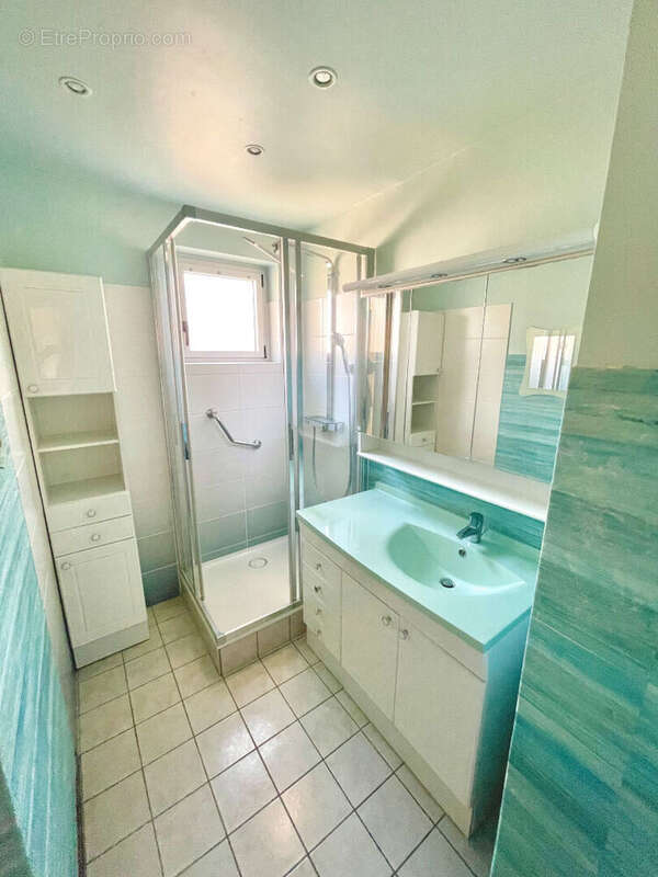 Appartement à LA GARENNE-COLOMBES