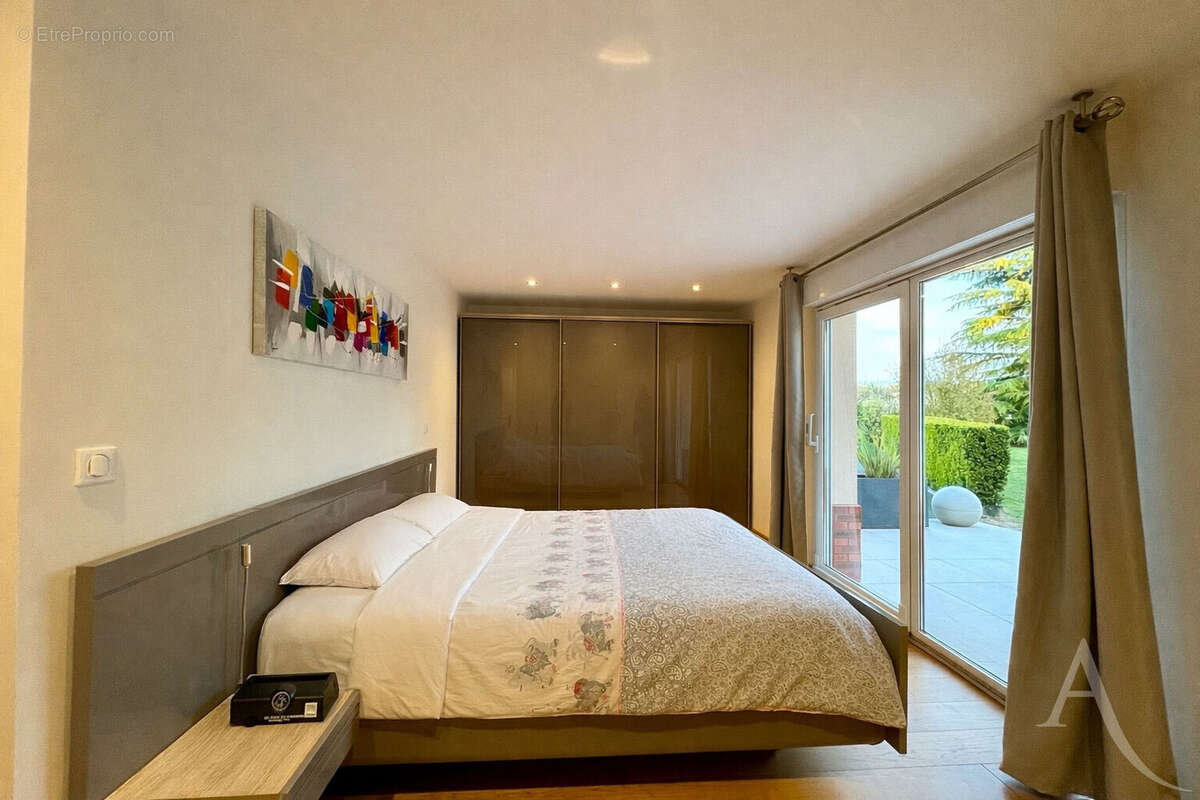 Maison à SAINT-MARTIN-DE-FONTENAY