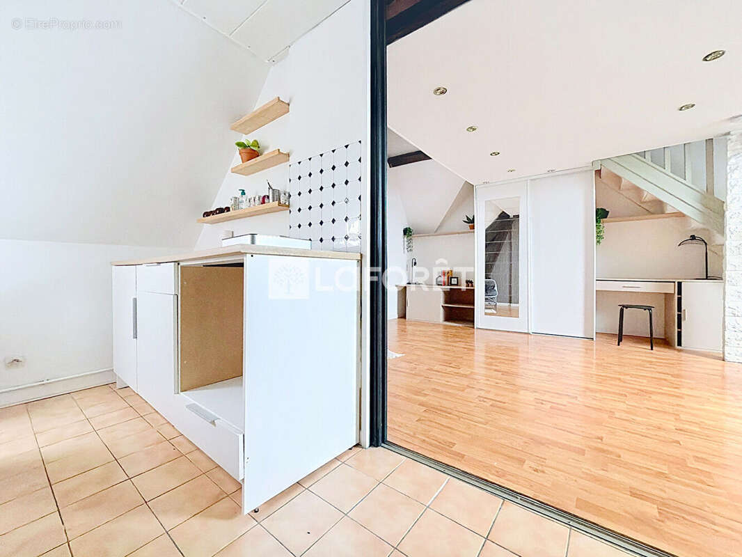 Appartement à MAINVILLIERS