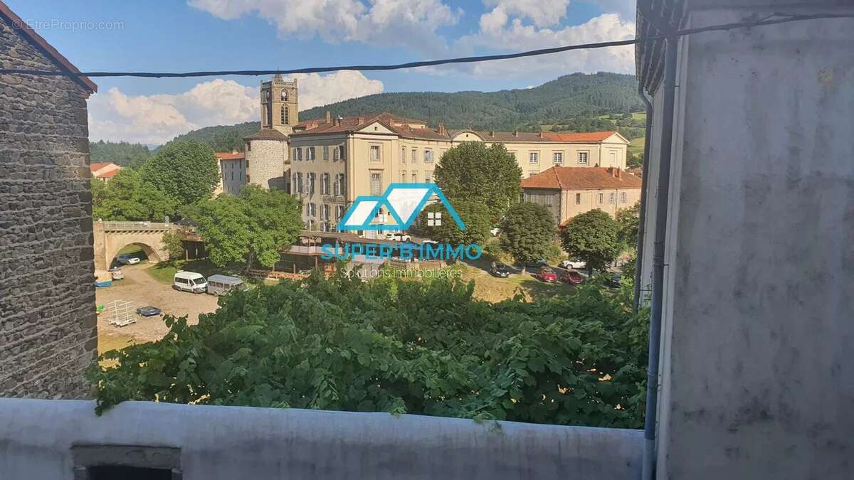 Maison à LAVOUTE-CHILHAC