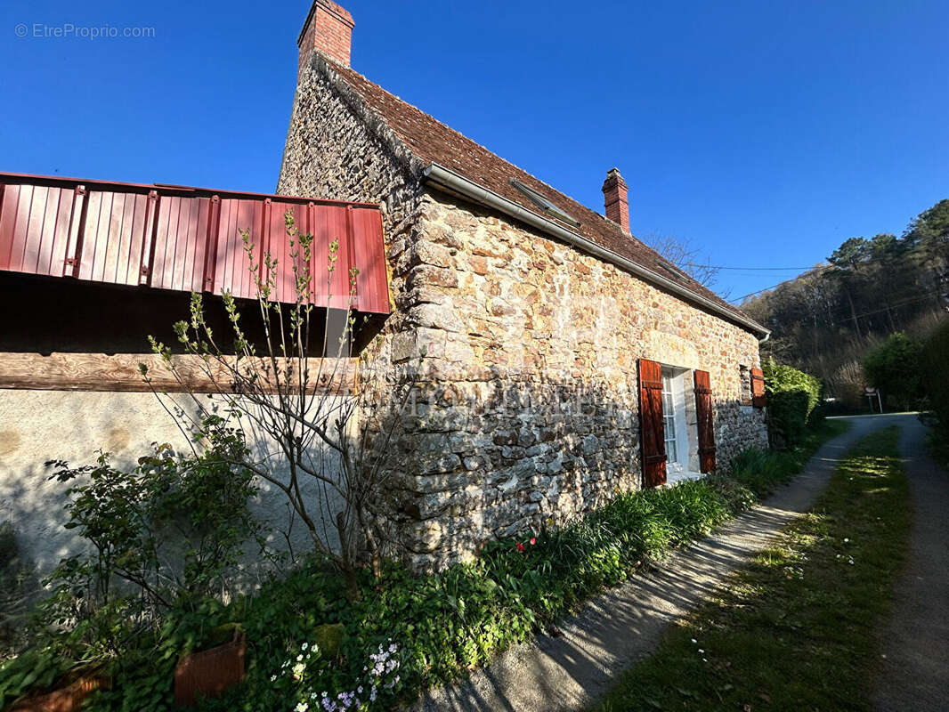 Maison à LA LANDE-DE-GOULT