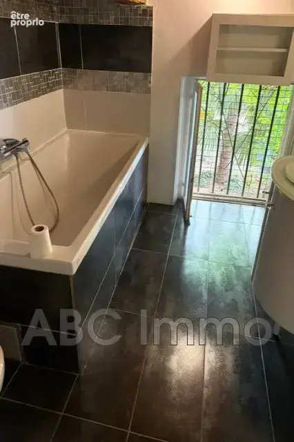 Commerce 105 m² à vendre à Aix-En-Provence (13100) - photo 4