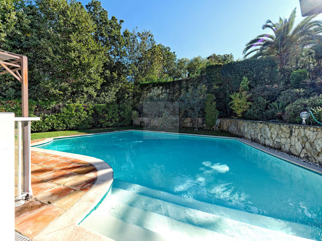 Maison à MOUGINS