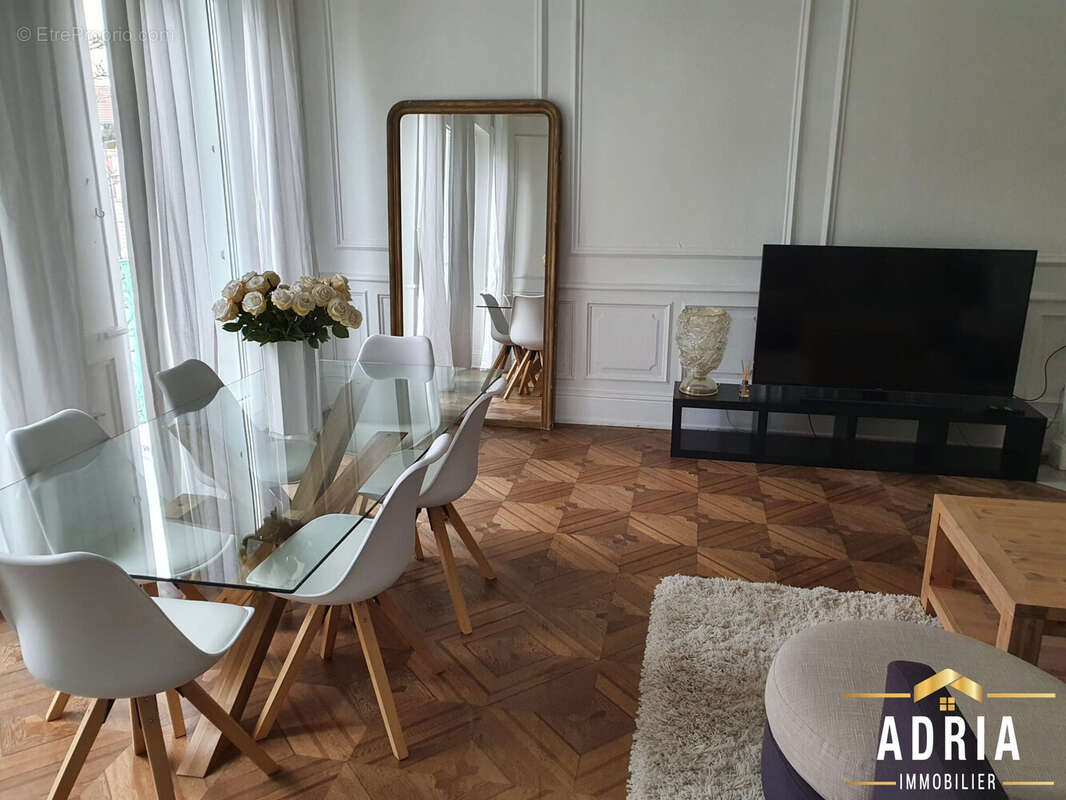 Maison 450 m² à Mulhouse  - photo 3