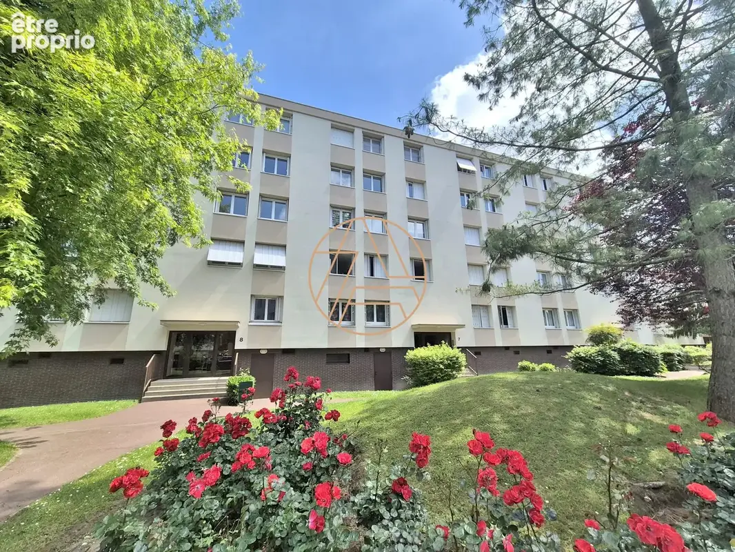 Appartement 83 m² à Saint-Maur-Des-Fosses  - photo 9