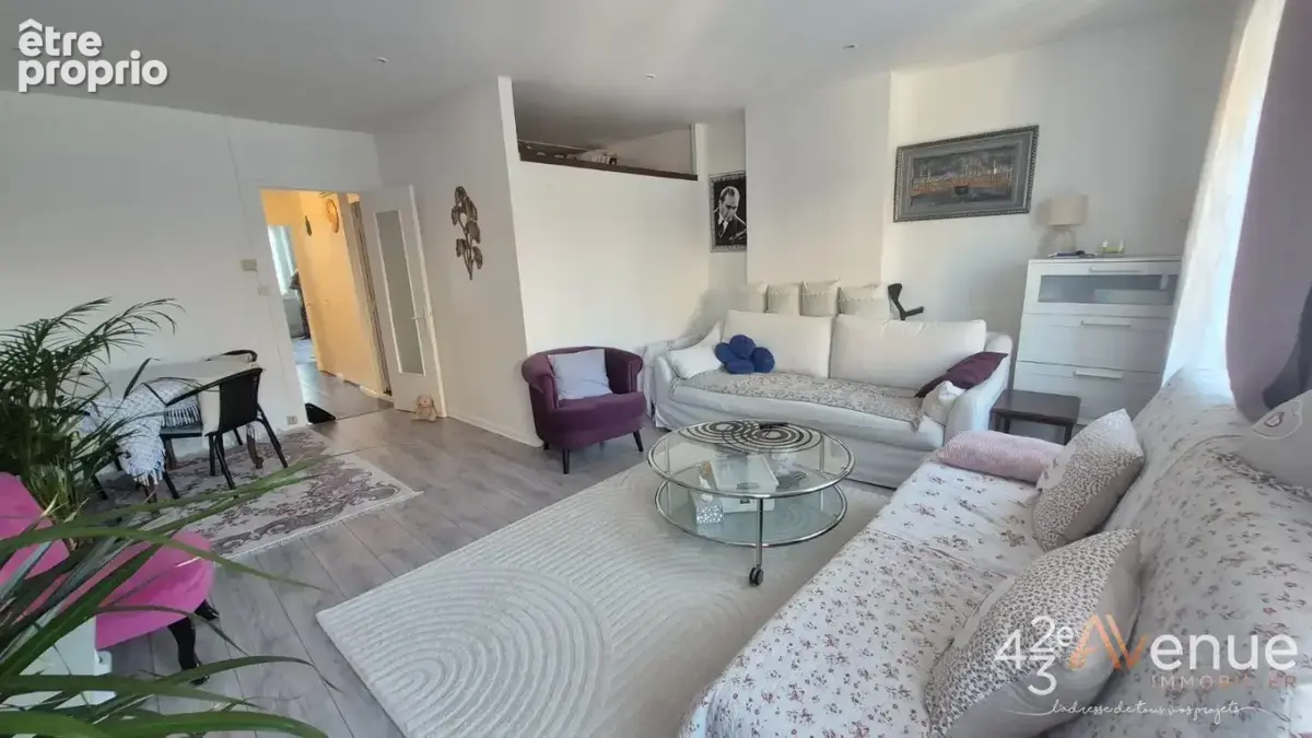 Appartement 66 m² à Saint-Etienne  - photo 2