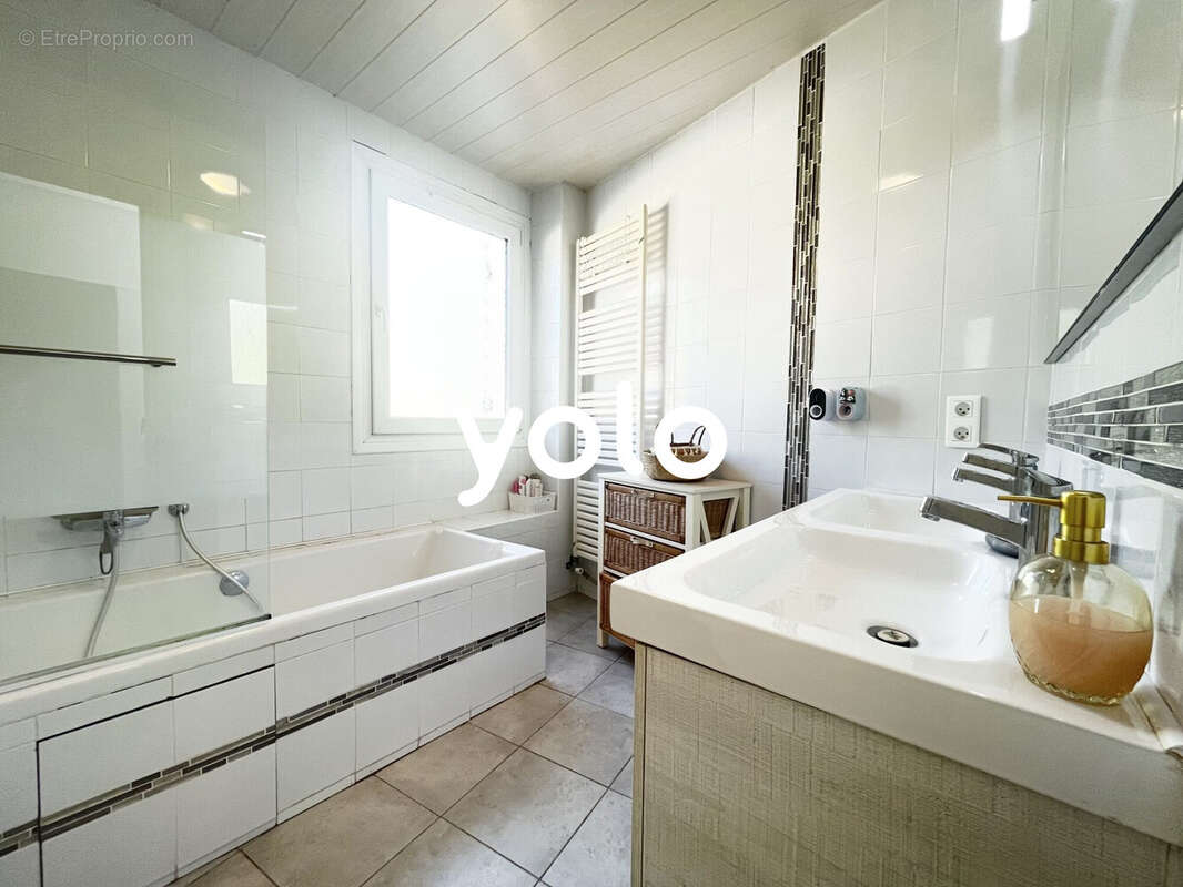 Maison à BLIS-ET-BORN