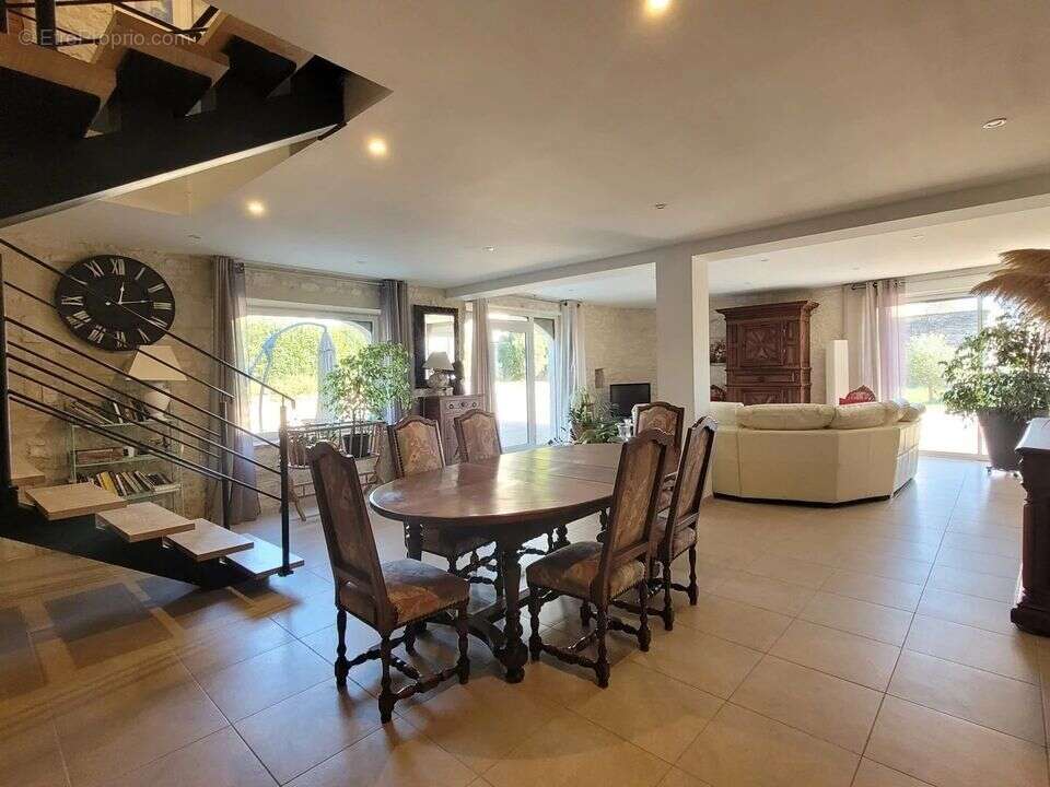 Maison à CREMPS