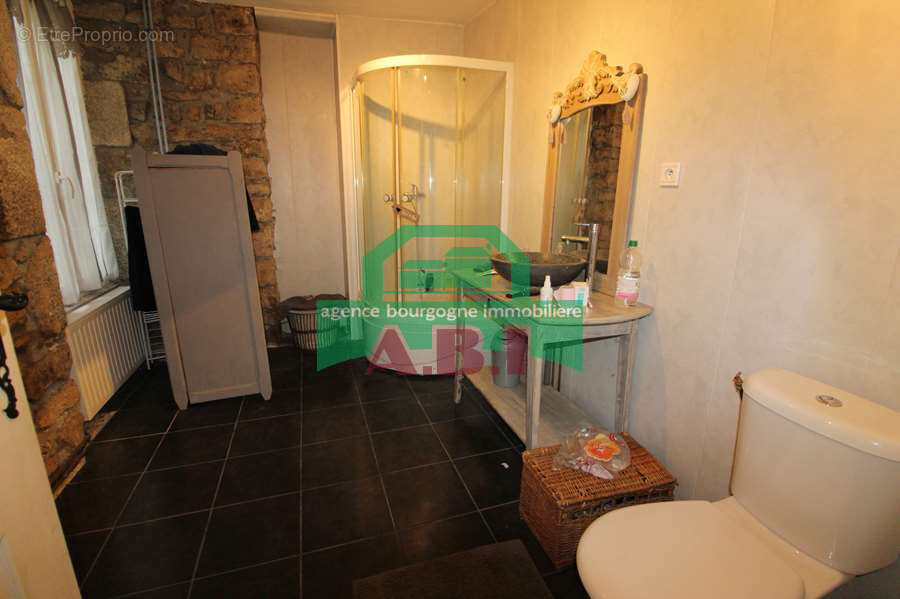58, Morvan Lormes - Maison indépendante  style Bourgeoise bon volumen habitalbe sur 3091m2 de terrain. - photo 7